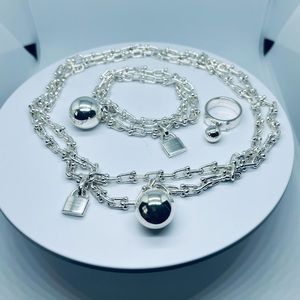 Tiffany’s HARDWARE Necklace (great condition)